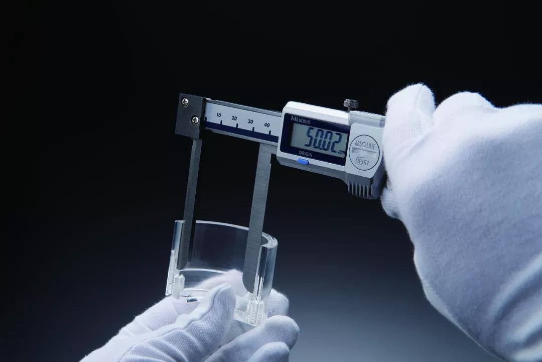 日本三豐數(shù)顯內徑卡尺